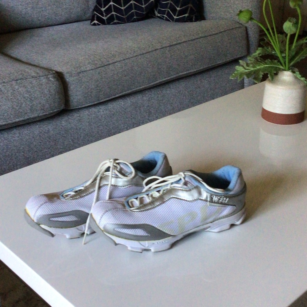 Shimano Silver and White Spin Shoes